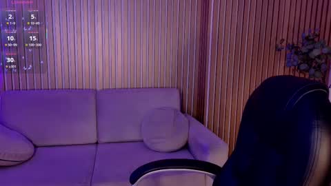 Violett Castel online show from 02.19.26