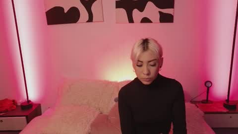 Violet online show from 11.05.25