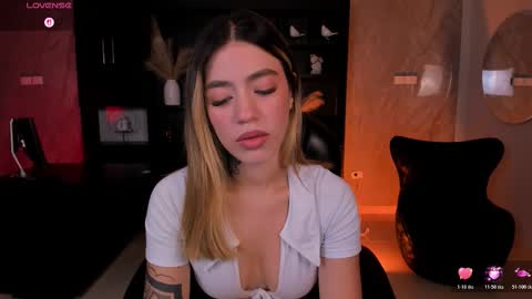 Violett  online show from 03.26.26