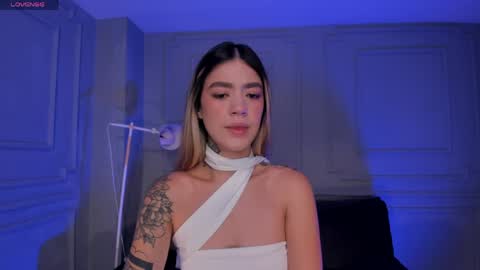 Violett  online show from 04.18.26