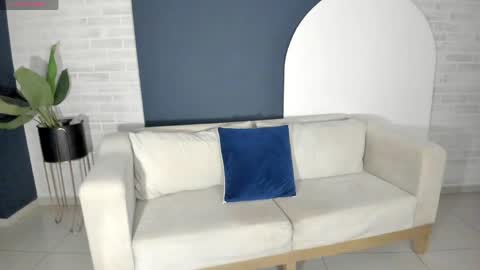 Violett  online show from 06.04.26