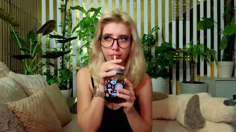 Violetta online show from 11.19.25