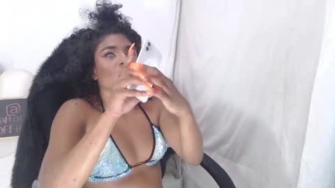 violetxia_ online show from 02.05.26