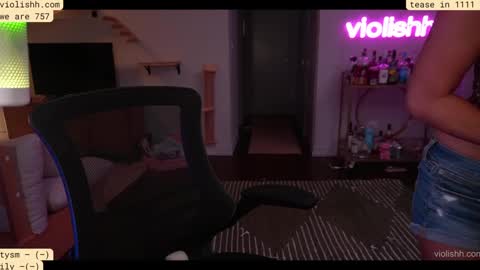 Snapshot of violishh chatting on 09.13.25 follow me on twitter violishh and ig violishh online show from 09.13.25