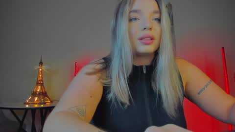 Violla online show from 01.31.25