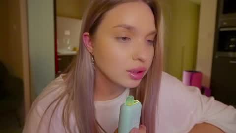 Violla online show from 02.16.25