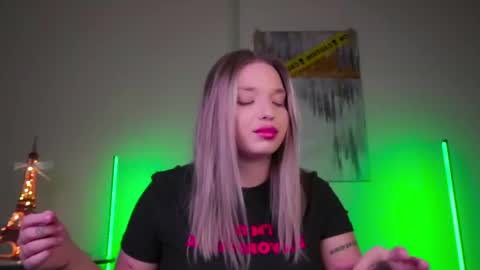 Violla online show from 02.17.25