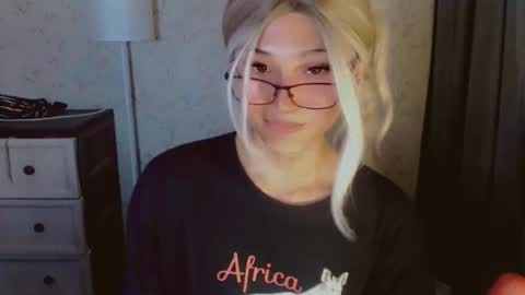 Pearl online show from 04.11.26