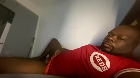 Snapshot of virgoincredible25 chatting on 10.26.25 Elle Hood online show from 10.26.25