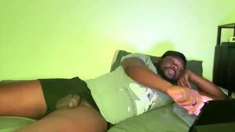 Snapshot of virgoincredible25 chatting on 12.04.25 Elle Hood online show from 12.04.25