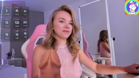 Snapshot of virrginchloee chatting on 05.12.26 Chloe online show from 05.12.26