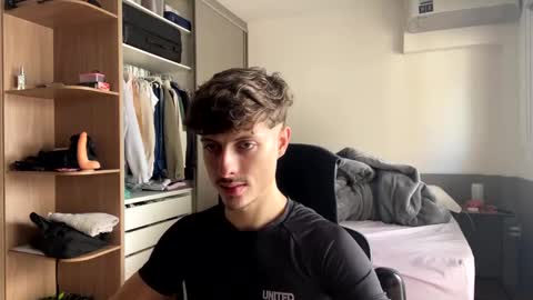 vitoraugustoxxx online show from 11.01.25