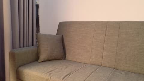 Mila online show from 04.04.26