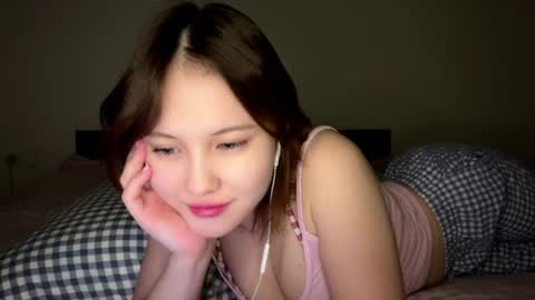 Snapshot of vivatrude chatting on 06.27.26 Sonya online show from 06.27.26