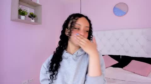 Vivi online show from 11.21.25