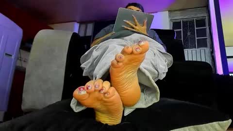 IGkarol navarret3 online show from 10.02.25