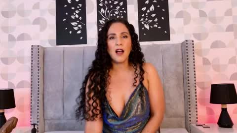 VIVIANA DOMINGUEZ online show from 04.20.26