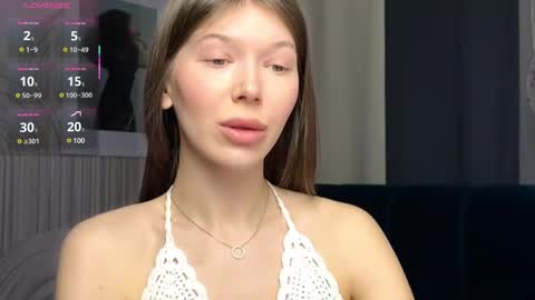 Vivian Evans online show from 02.19.25