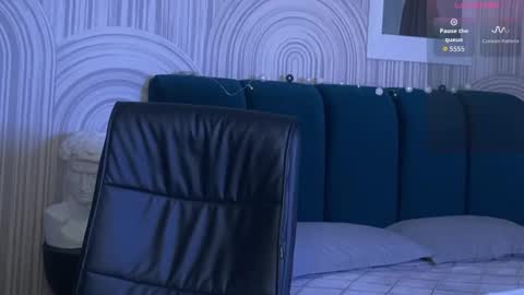 Vivian Evans online show from 11.12.25