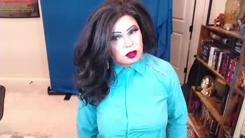 Snapshot of vivianfrost chatting on 12.15.24 VivianFrosty online show from 12.15.24