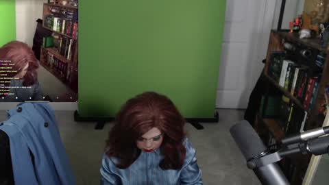 Snapshot of vivianfrost chatting on 02.01.25 VivianFrosty online show from 02.01.25