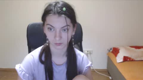 Vivian Gray online show from 12.06.24