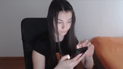 Vivian Gray online show from 12.22.24