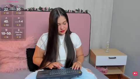 Vivian online show from 09.17.25