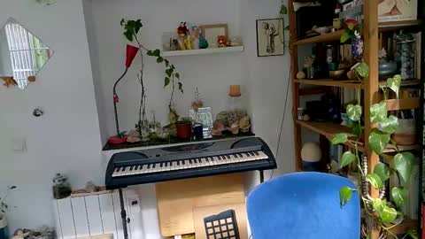 Viv online show from 10.20.25