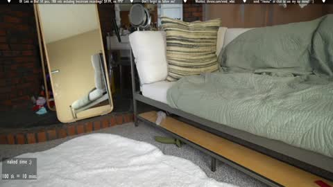 Snapshot of vivid_whit chatting on 10.23.25 Whitney online show from 10.23.25