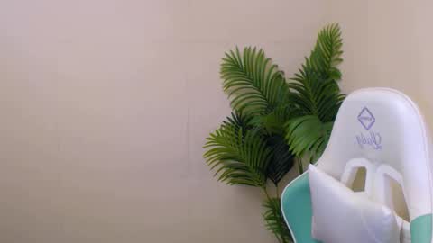 Vivien online show from 01.27.25