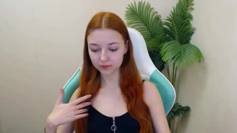 Vivien online show from 02.18.25