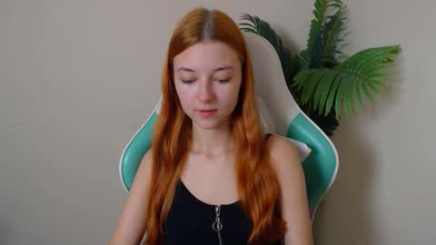 Vivien online show from 10.24.25