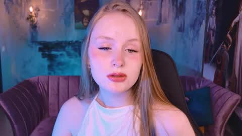 Vivien online show from 11.02.25