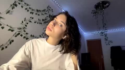 Vivi online show from 11.29.25