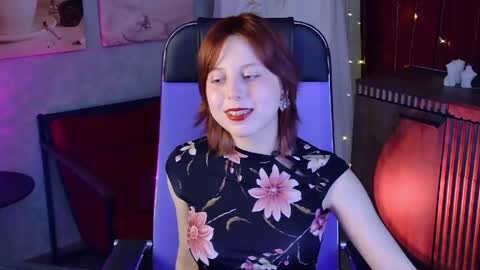 Vivienne  online show from 05.16.26