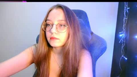 Snapshot of vivivivikkie chatting on 04.01.26 vivivivikkie online show from 04.01.26