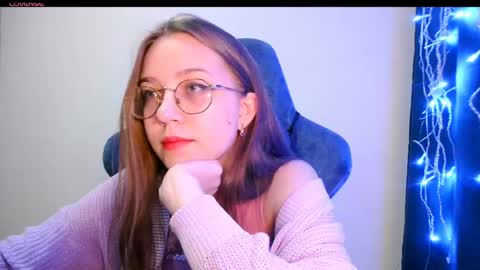 Snapshot of vivivivikkie chatting on 04.24.26 vivivivikkie online show from 04.24.26