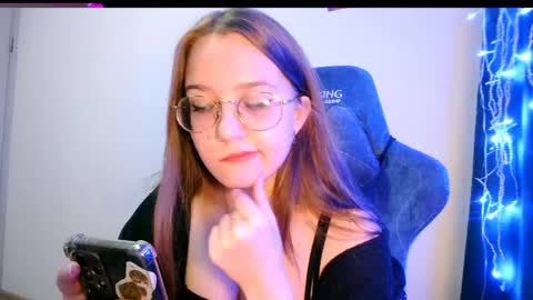 Snapshot of vivivivikkie chatting on 04.26.26 vivivivikkie online show from 04.26.26