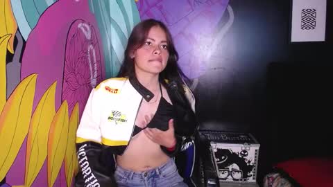 Snapshot of vixennp chatting on 11.30.25 Vixennp online show from 11.30.25