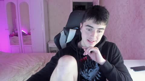 Snapshot of vlad1605 chatting on 12.04.24 Martin online show from 12.04.24