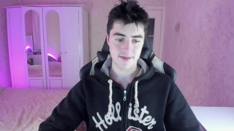 Snapshot of vlad1605 chatting on 01.04.25 Martin online show from 01.04.25