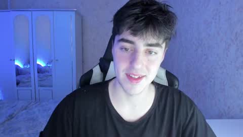 Snapshot of vlad1605 chatting on 03.09.25 Martin online show from 03.09.25