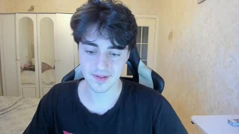 Snapshot of vlad1605 chatting on 09.15.25 Martin online show from 09.15.25