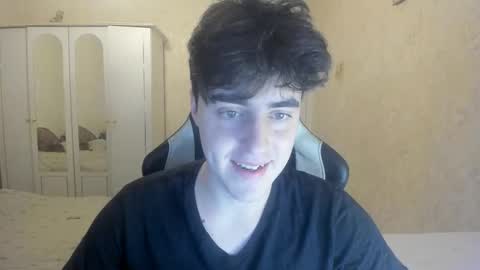 Snapshot of vlad1605 chatting on 10.20.25 Martin online show from 10.20.25