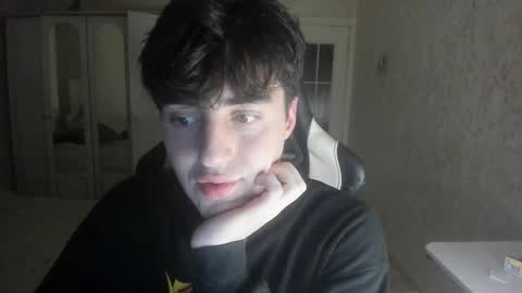 Snapshot of vlad1605 chatting on 10.25.25 Martin online show from 10.25.25