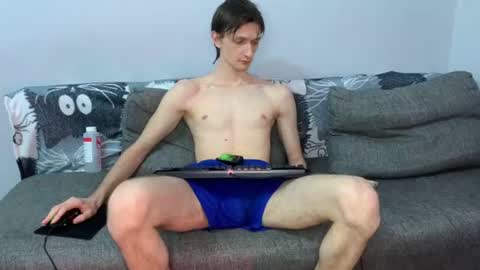 Snapshot of vlad_ggvldd chatting on 06.28.26 Vlad Dinovich online show from 06.28.26
