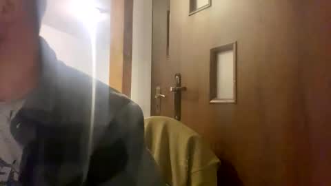 Snapshot of vladumyr chatting on 11.16.25 vladumyr online show from 11.16.25