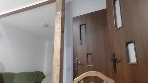 Snapshot of vladumyr chatting on 12.02.25 vladumyr online show from 12.02.25