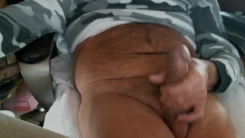 Snapshot of vnpg92 chatting on 02.18.25 vnpg92 online show from 02.18.25